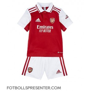 Arsenal Hemmatröja Barn 2022-23 Kortärmad (+ korta byxor)